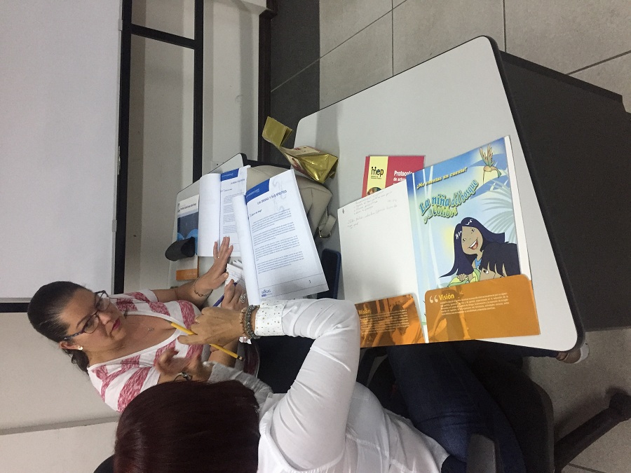  Capacitación a docentes